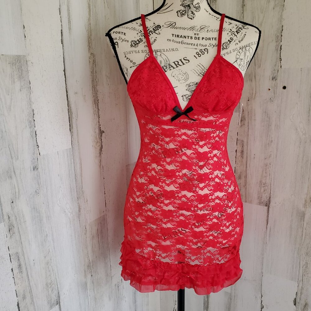 NWT JESSICA SIMPSON STRETCH LACE CHEMISE